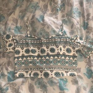 Cut out shoulder crop top!